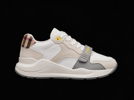Burberry - London Classic White